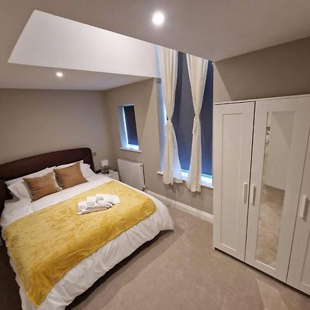 Stunning Newbuilt 3 Bed House Sleeps 9 Vila Edmonton Exterior foto